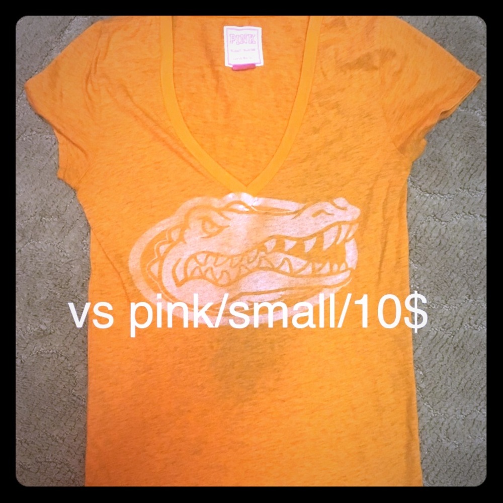 Small. Orange, Fla gators vs. pink t shirt